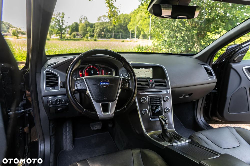 Volvo XC 60 D3 Geartronic Summum - 37