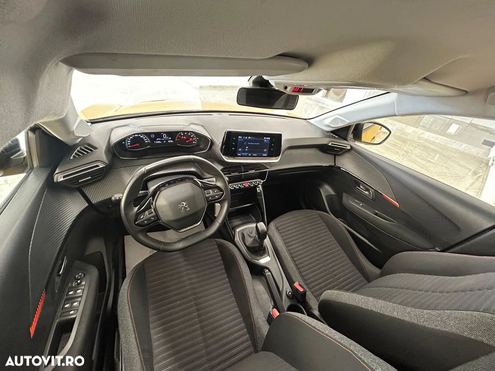 Peugeot 208 1.2 L PureTech STT Active - 7