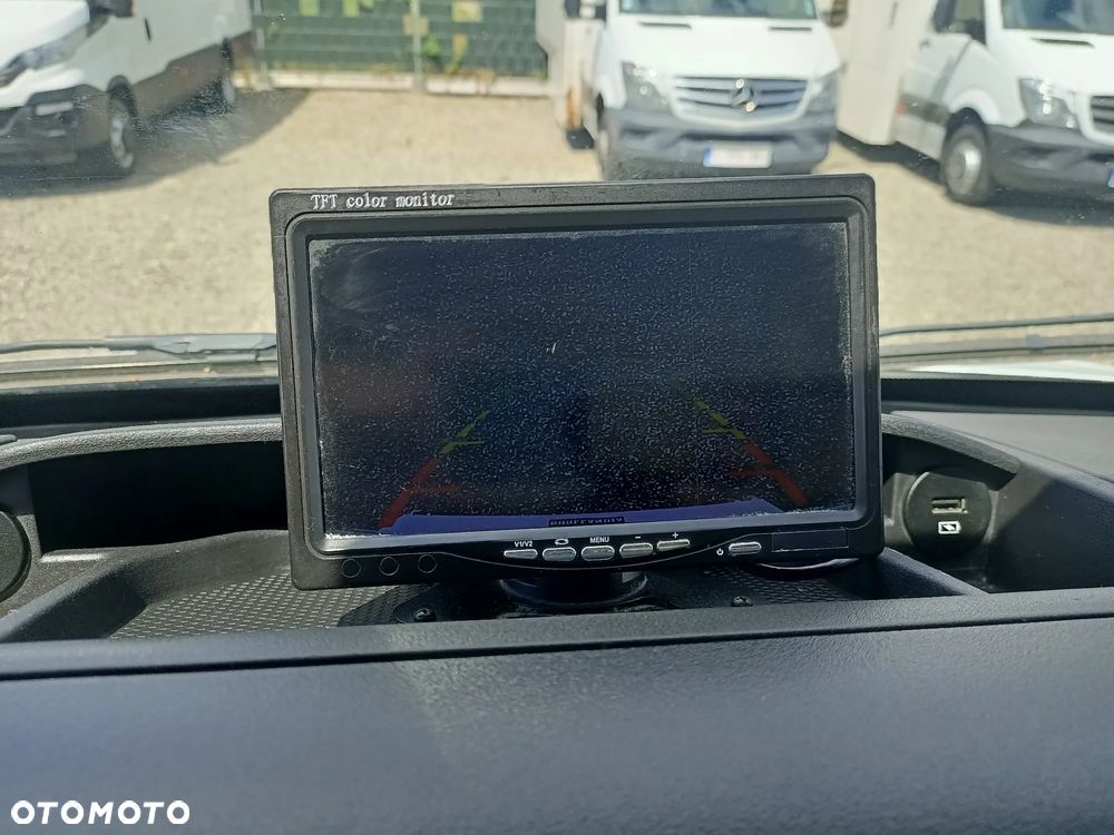 Iveco 70C18 Kontener Winda Boczne Drzwi Niski Przebieg - 18