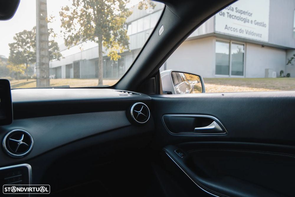Mercedes-Benz CLA 180 d Shooting Brake Urban Aut. - 23
