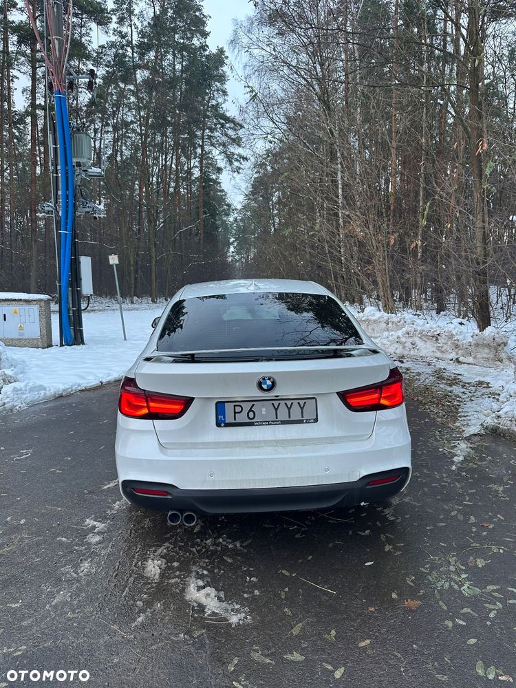 BMW Seria 3 320d M Sport - 1