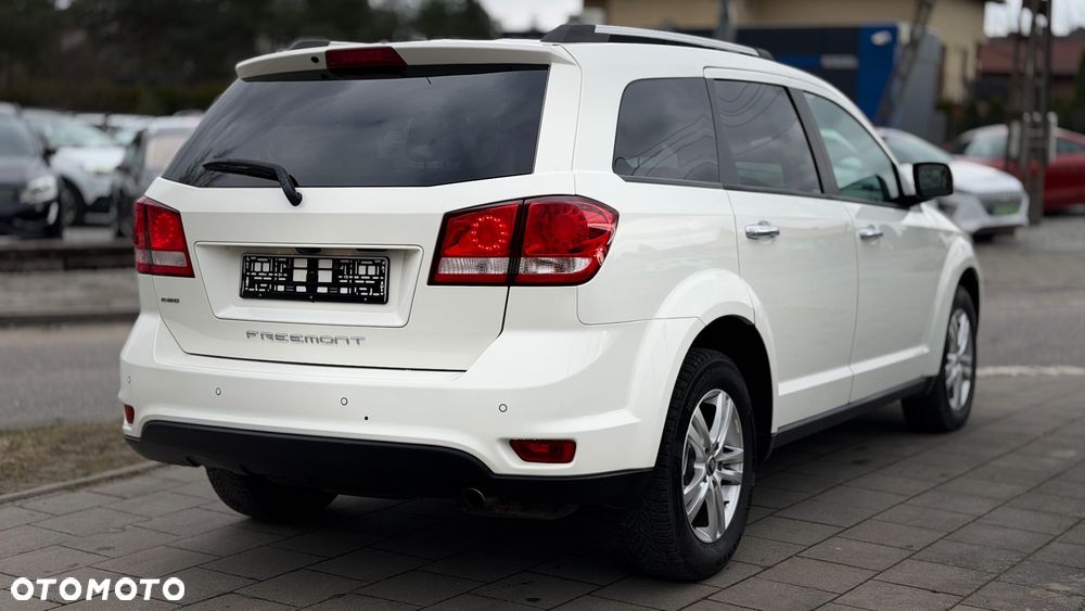 Fiat Freemont 2.0 Multijet 16V DPF Automatik Allrad Black Code - 4