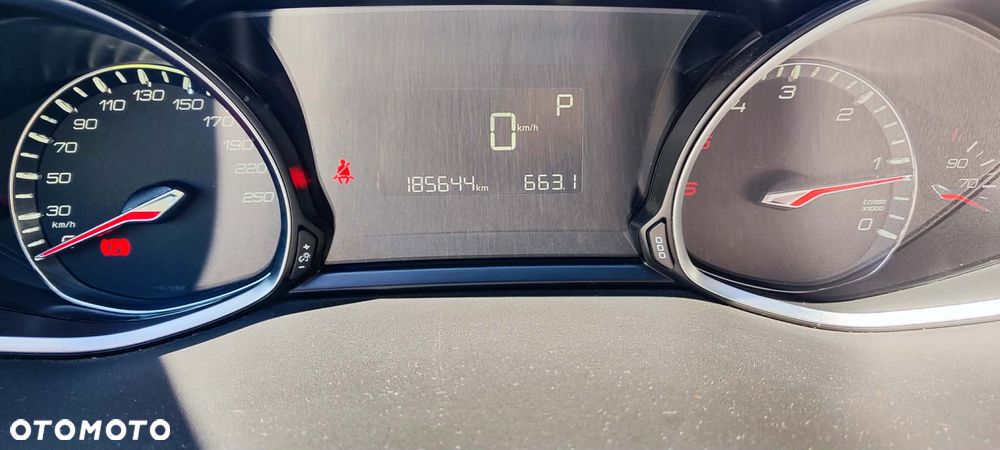 Peugeot 308 BlueHDi 120 EAT6 Stop & Start GT-Line Edition - 15