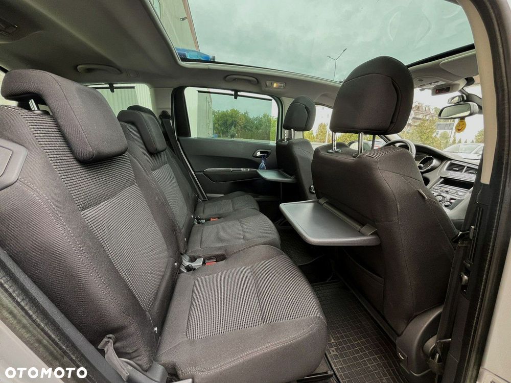 Peugeot 5008 2.0 HDi Allure 7os - 22