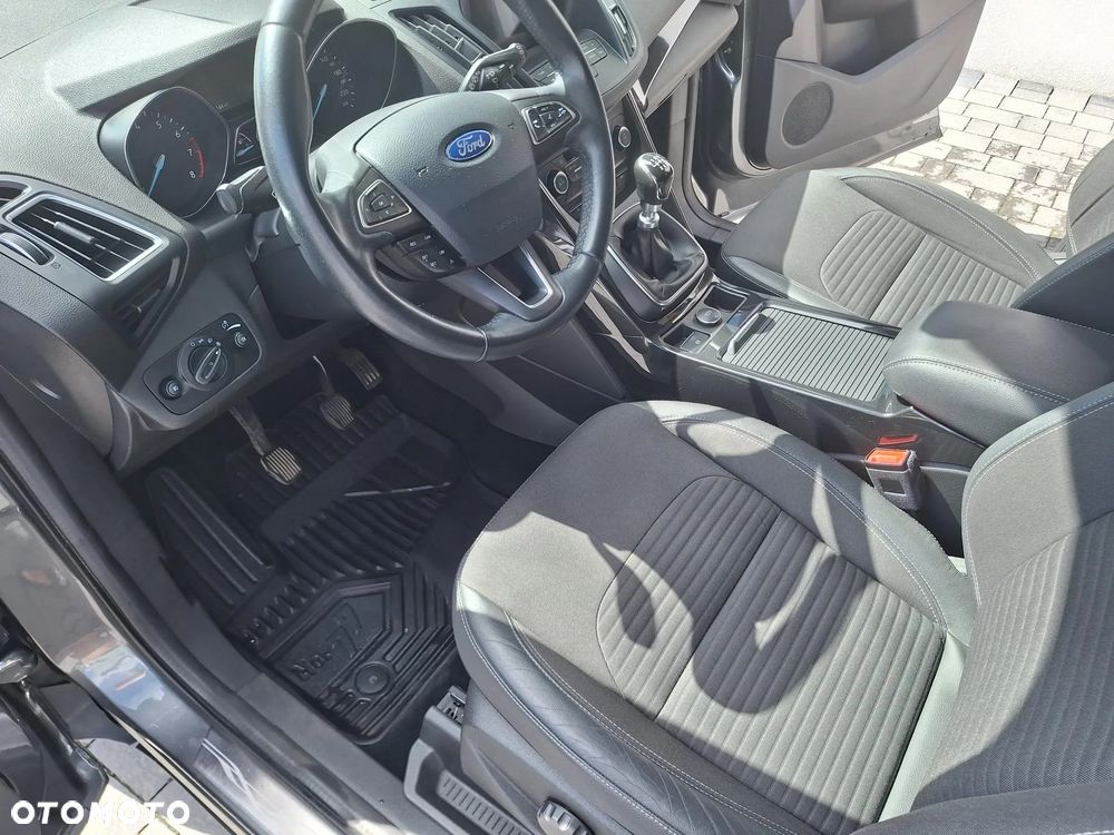 Ford Kuga 1.5 EcoBoost FWD Titanium ASS MMT6 - 7