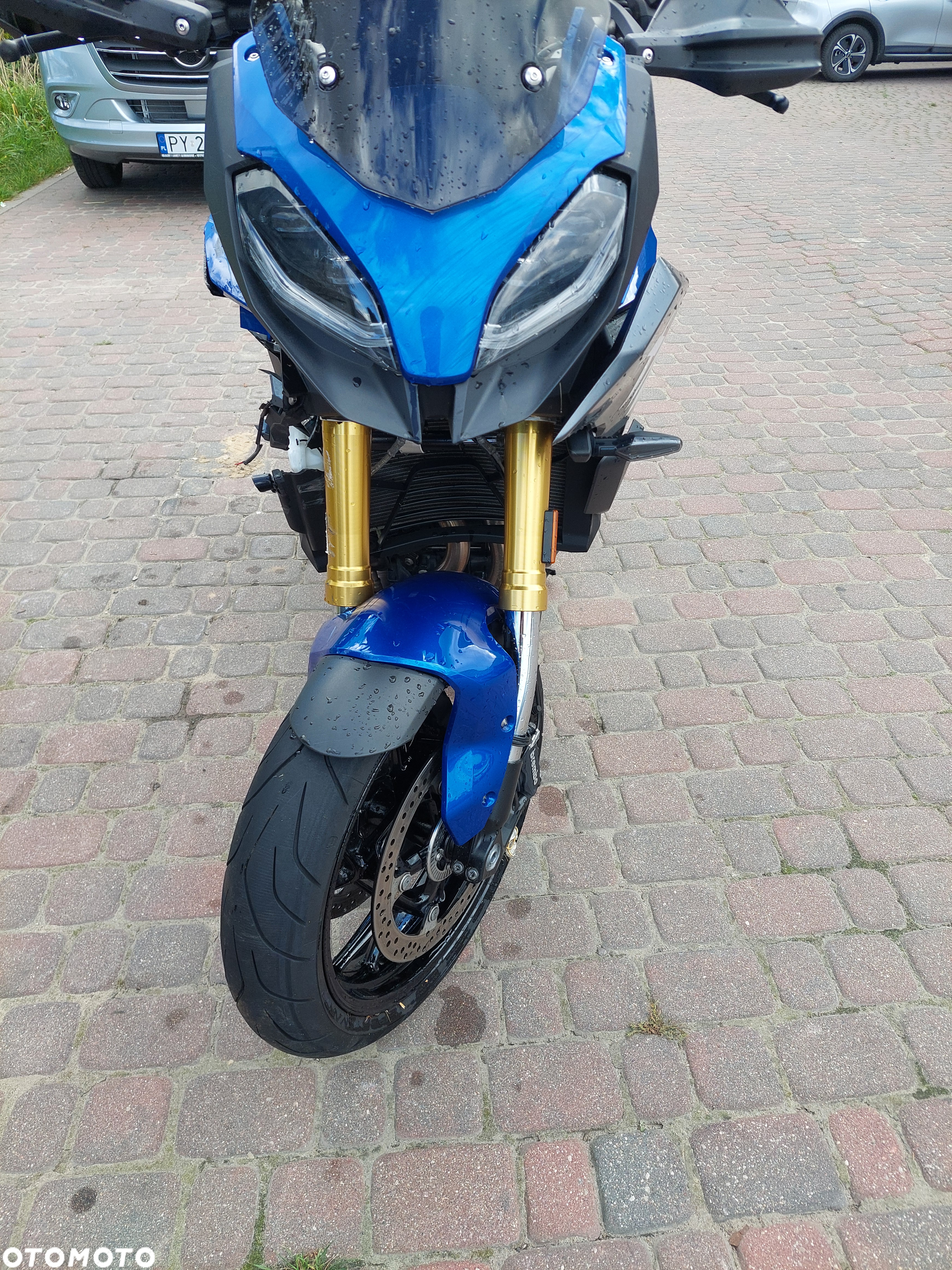 BMW XR - 9