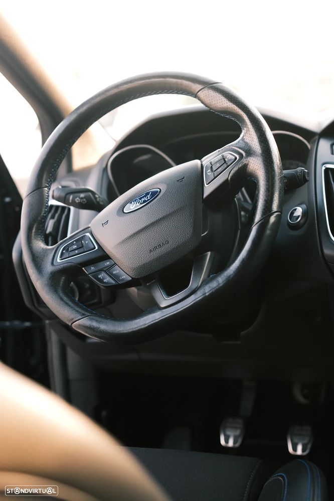 Ford Focus 2.3 EcoBoost S&S 4WD RS - 11