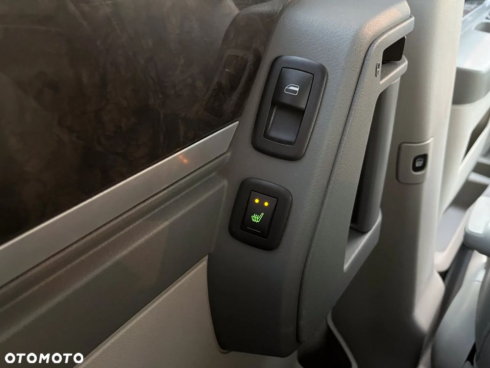 Chrysler Grand Voyager ver-2-8-crd-limited - 37