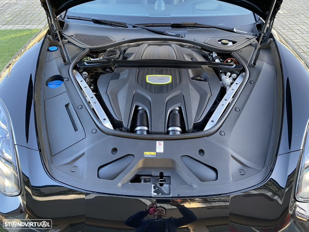 Porsche Panamera 4 E-Hybrid 10 Years Edition - 33