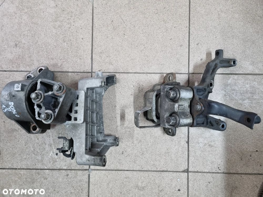 PODUSZKA SKRZYNI BIEGÓW SILNIKA OPEL COMBO D  FIAT DOBLO II 10-20r. 1.3 CDTI - 1