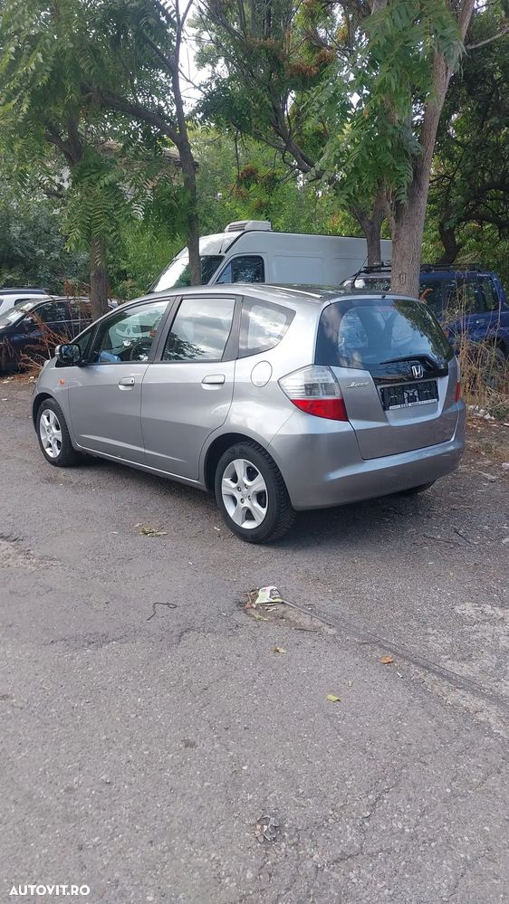 Honda Jazz 1.2 i-VTEC 50 Jahre Edition - 4