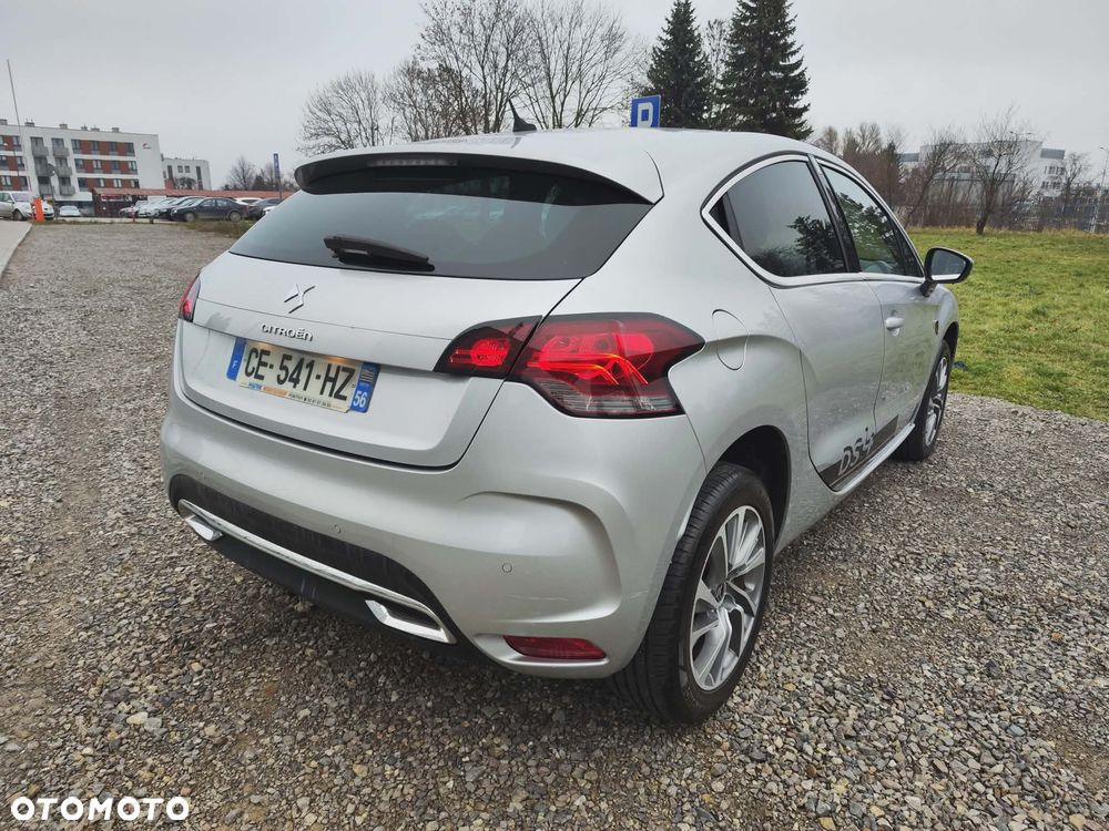 Citroën DS4 BlueHDi 120 Urban Show - 13