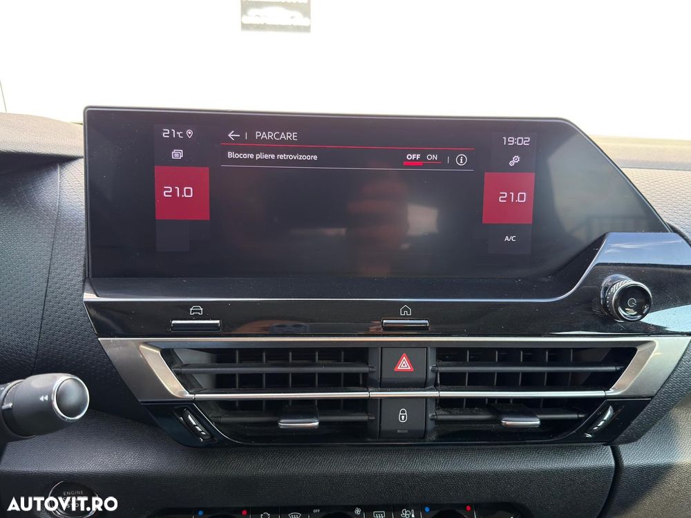 Citroën C4 PureTech 155 Stop&Start EAT8 SHINE - 14
