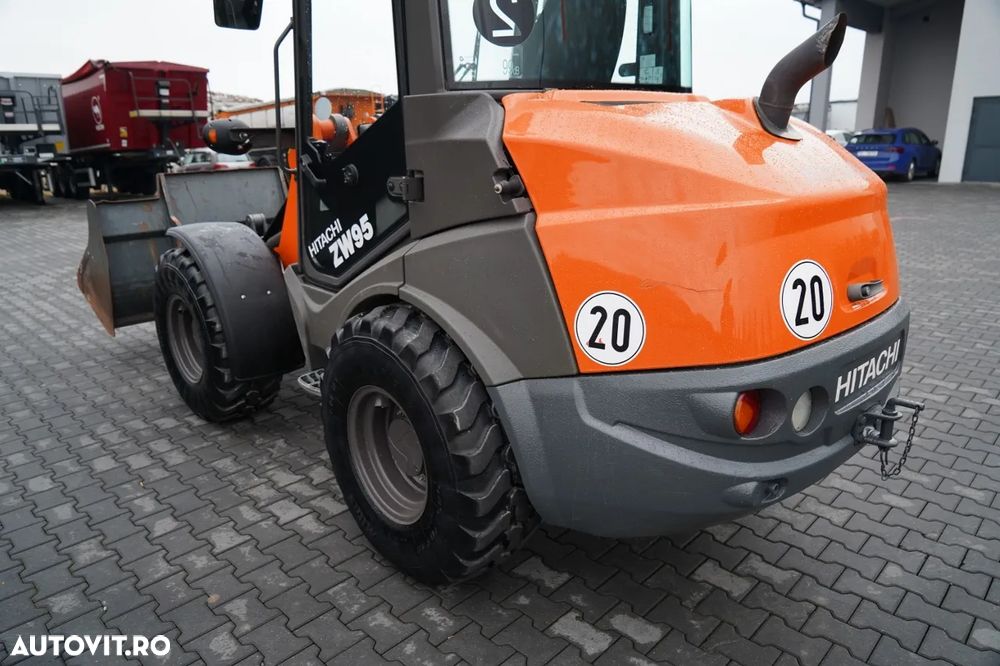 Hitachi ZW95 / ÎNCĂRCĂTOR PE ROȚI / 2020 / FURCĂ PENTRU PALEȚI - 18