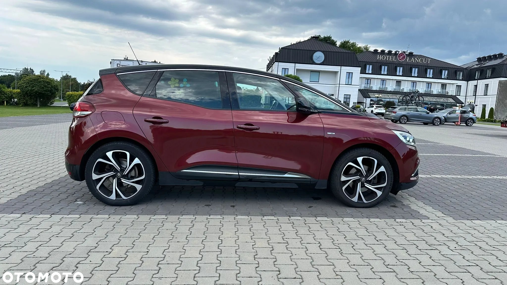Renault Scenic 1.6 dCi Energy Bose - 4