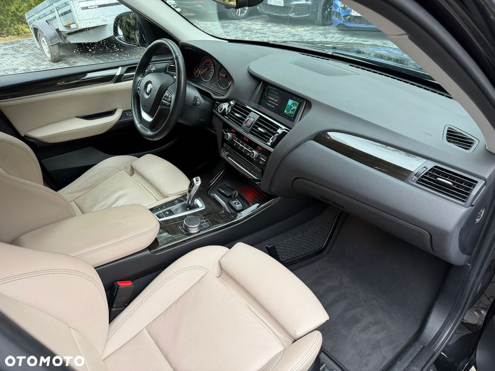 BMW X3 xDrive20d Advantage - 4