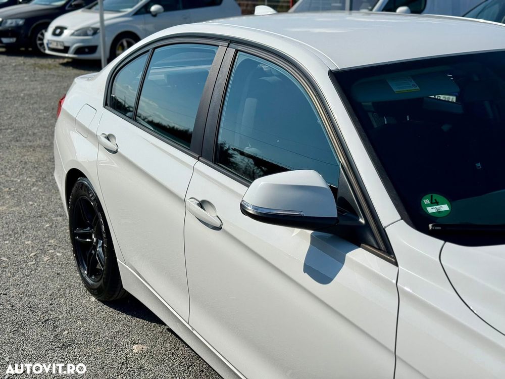 BMW Seria 3 318d Modern Line - 19