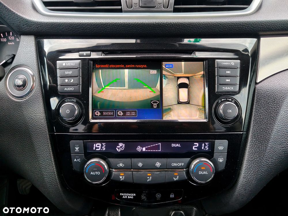 Nissan Qashqai 1.7 dCi TEKNA - 8