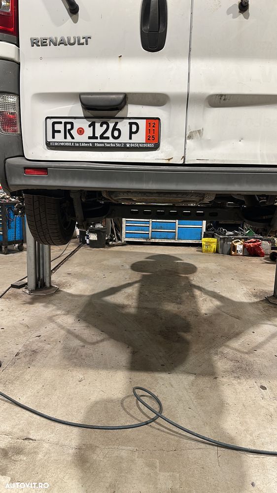 Renault Trafic 2.0 dCi 90 L2H1 - 6