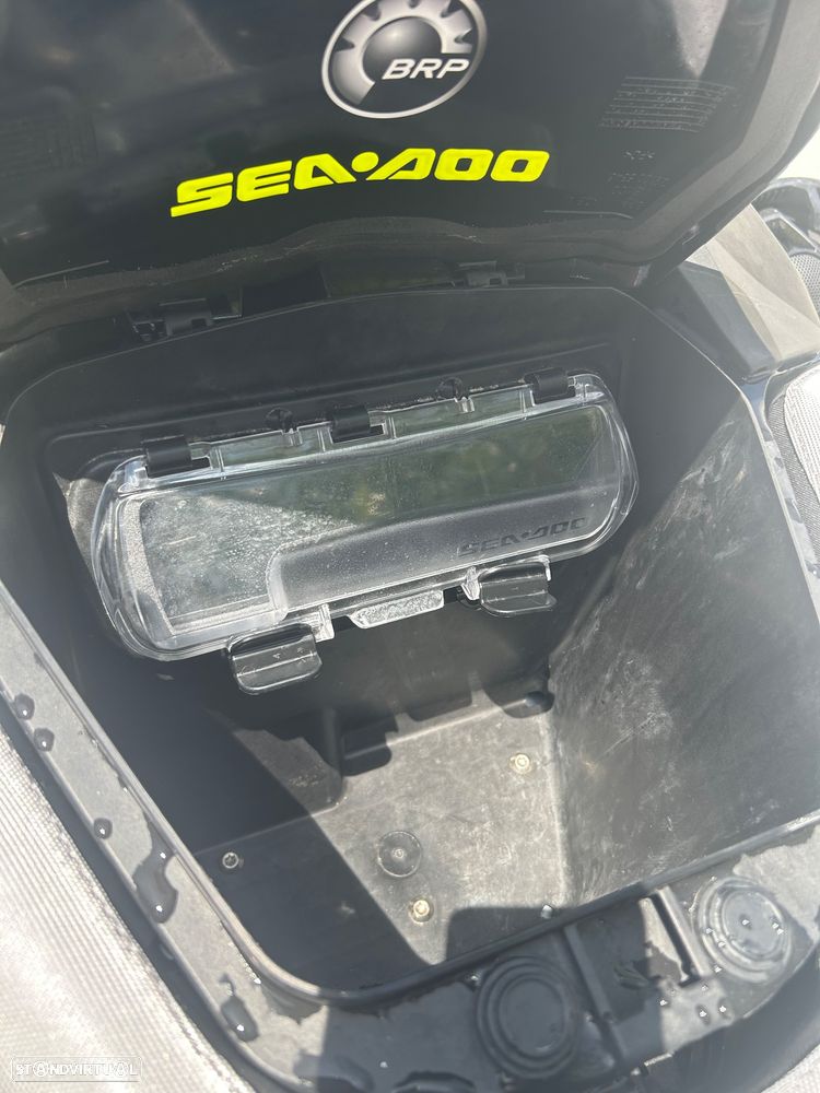 Sea-Doo RXP 325 RS - 12