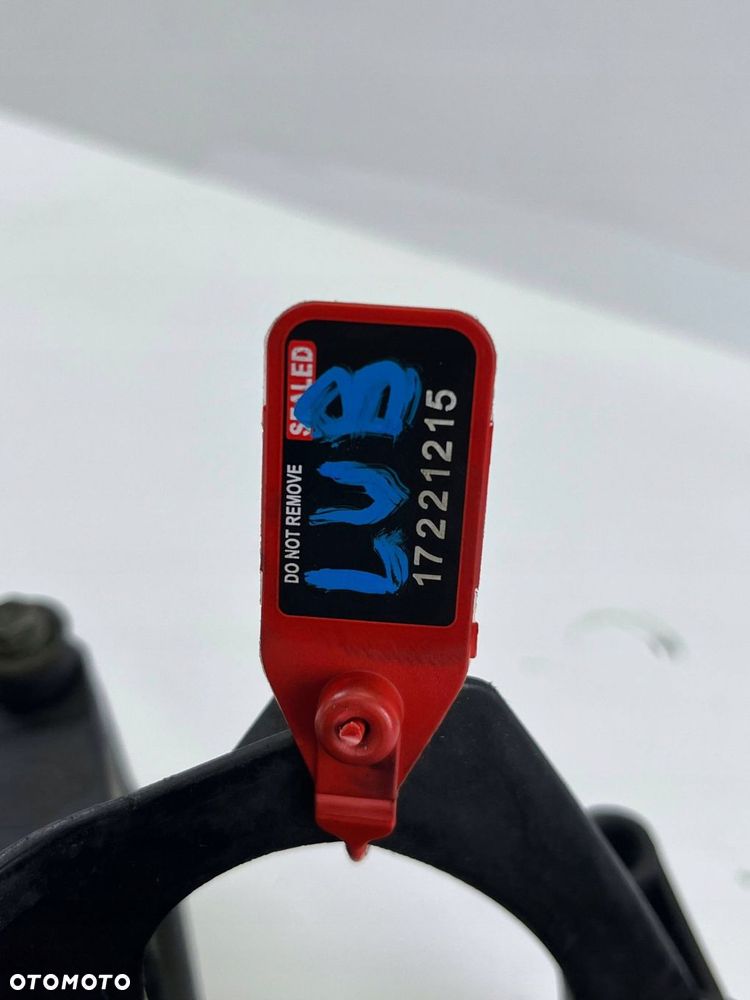 pokrywa zaworów bmw 3 e90 e91 7789395 - 4