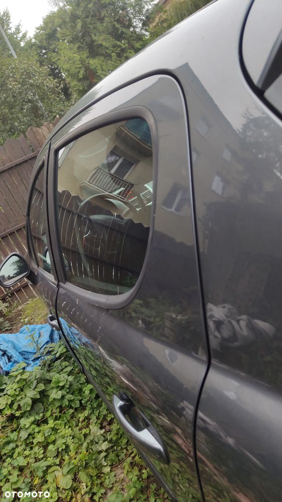 Peugeot 207 1.4 Presence - 8