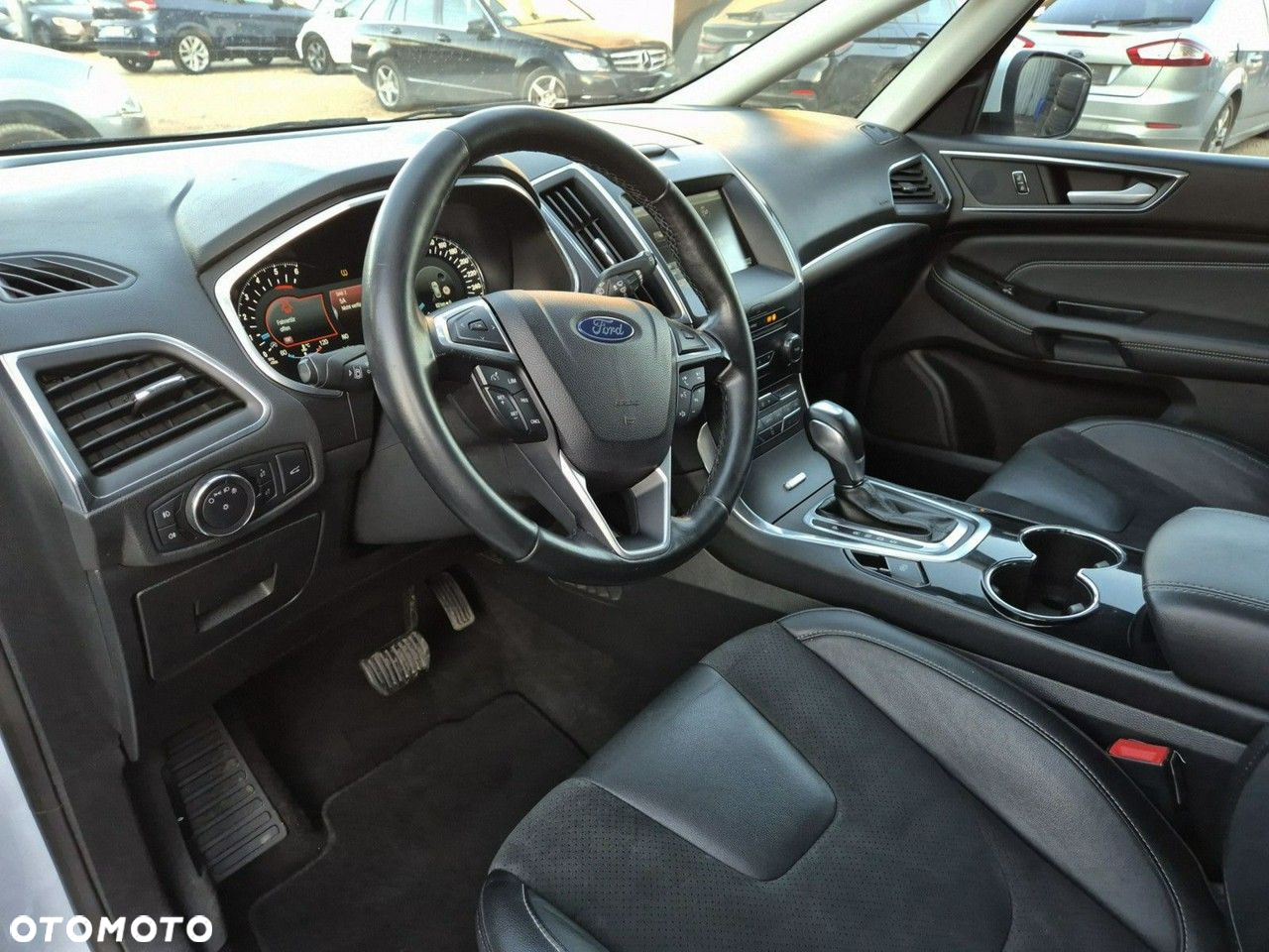 Ford S-Max - 9