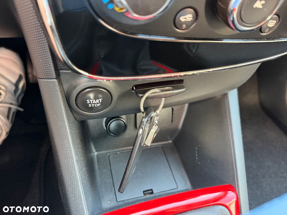 Renault Clio TCe 90 Limited - 22