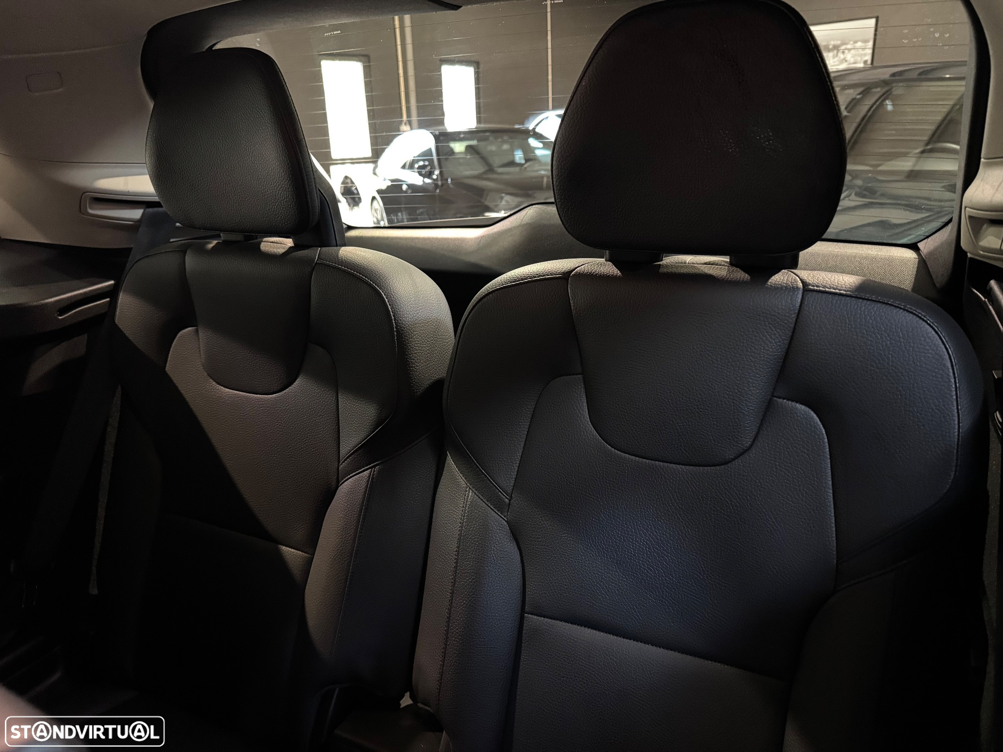 Volvo XC 90 2.0 T8 PHEV R-Design Expression AWD - 24