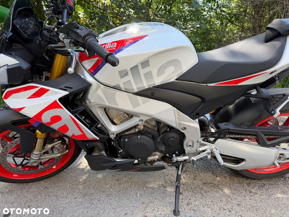 Aprilia Tuono - 1