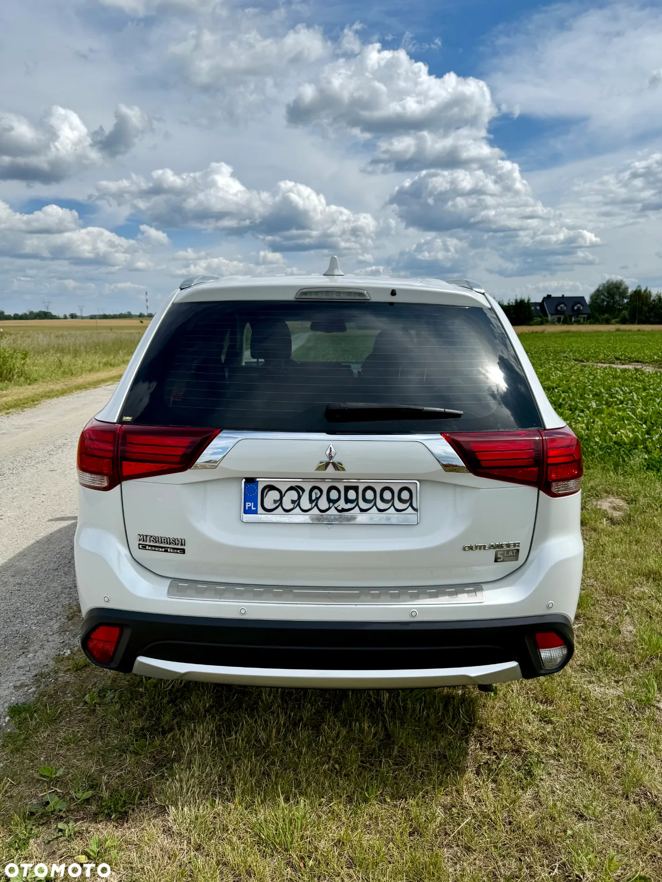 Mitsubishi Outlander 2.0 Invite + 2WD - 8