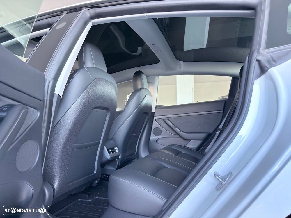 Tesla Model 3 Tração Traseira Standard - 27