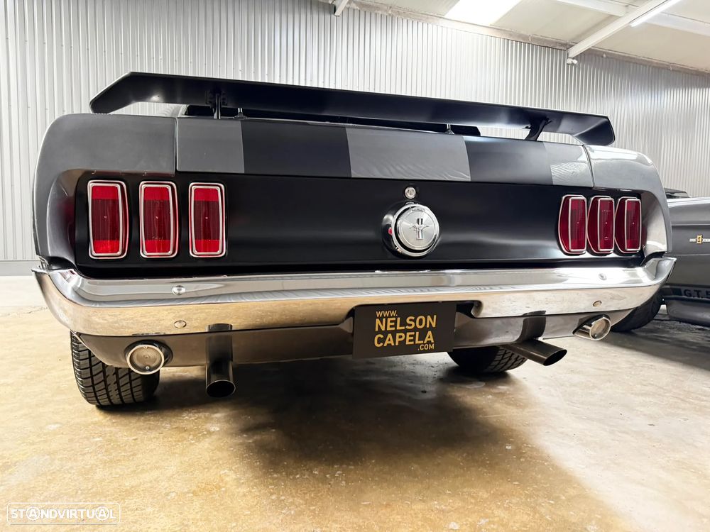 Ford Mustang - 6