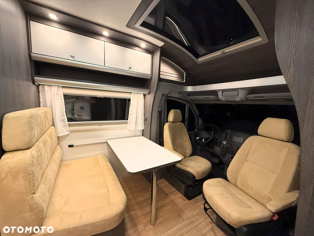 Mercedes-Benz Sprinter - 11
