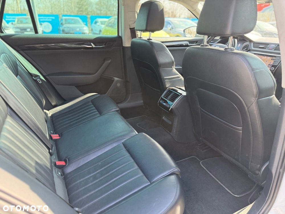 Skoda Superb 2.0 TSI 4x4 L&K DSG - 30