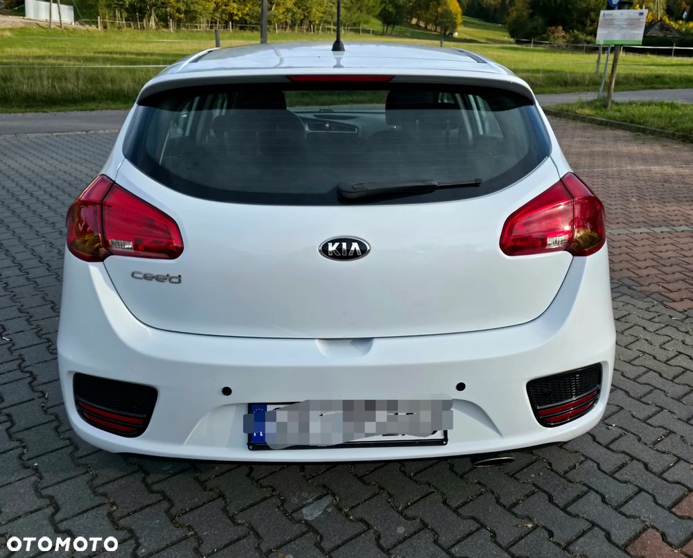 Kia Ceed 2016 photo 2