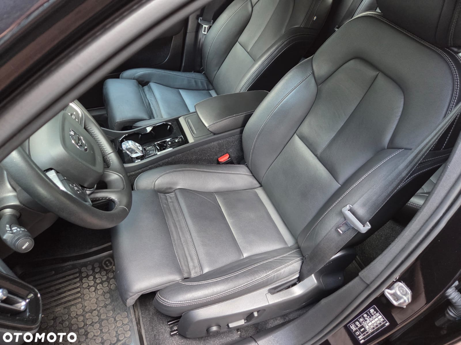 Volvo XC 40 T4 AWD - 16