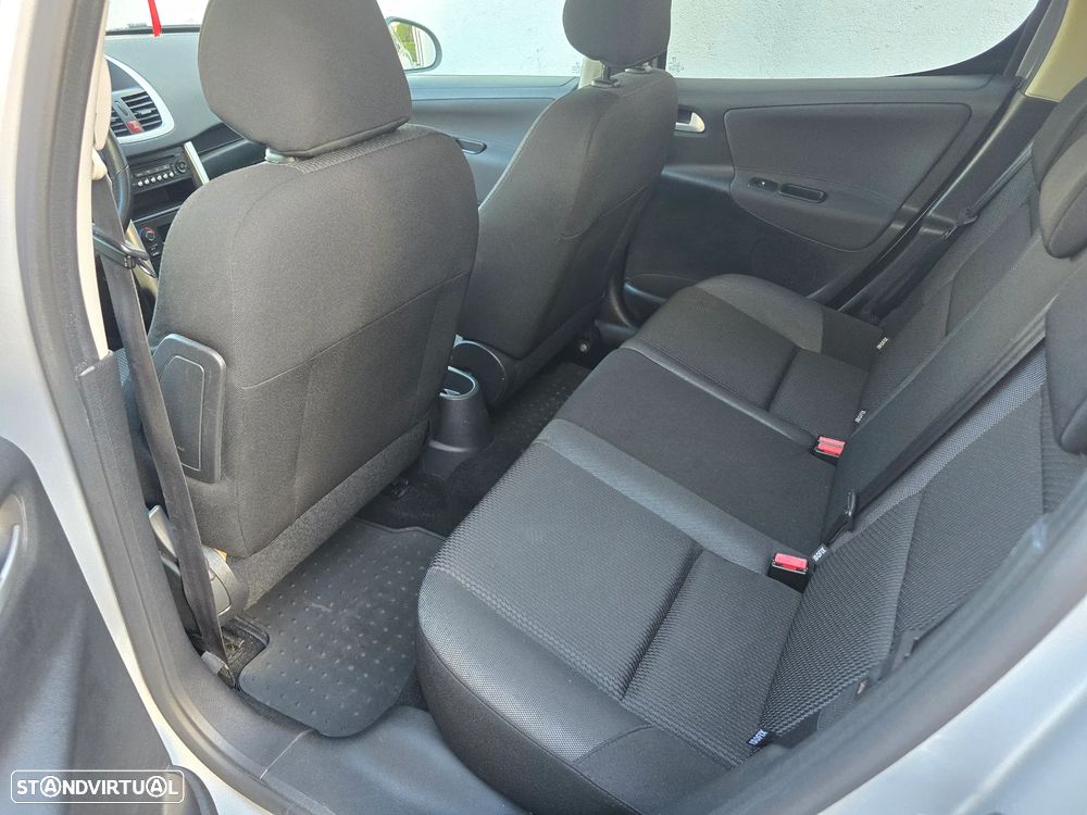 Peugeot 207 1.4 HDi Sport - 2