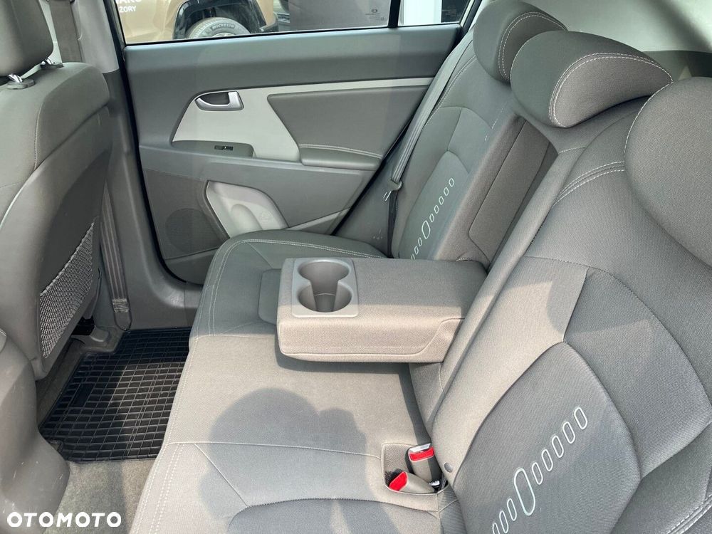 Kia Sportage 2.0 CVVT 4WD Spirit - 22