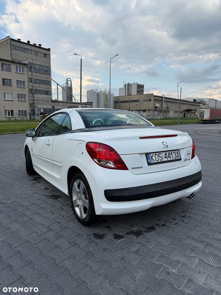 Peugeot 207 CC - 8