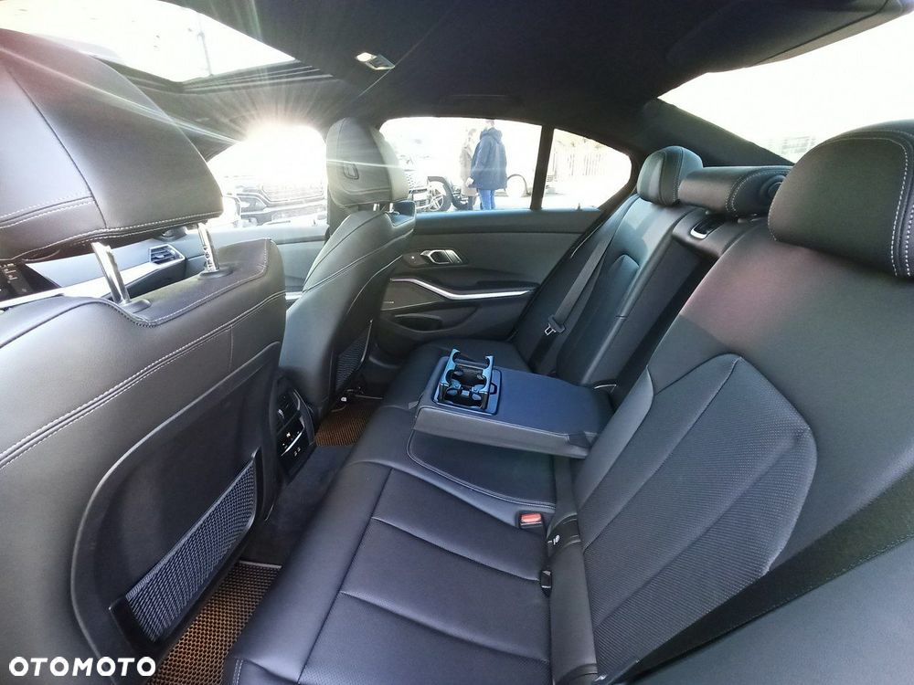 BMW Seria 3 - 8