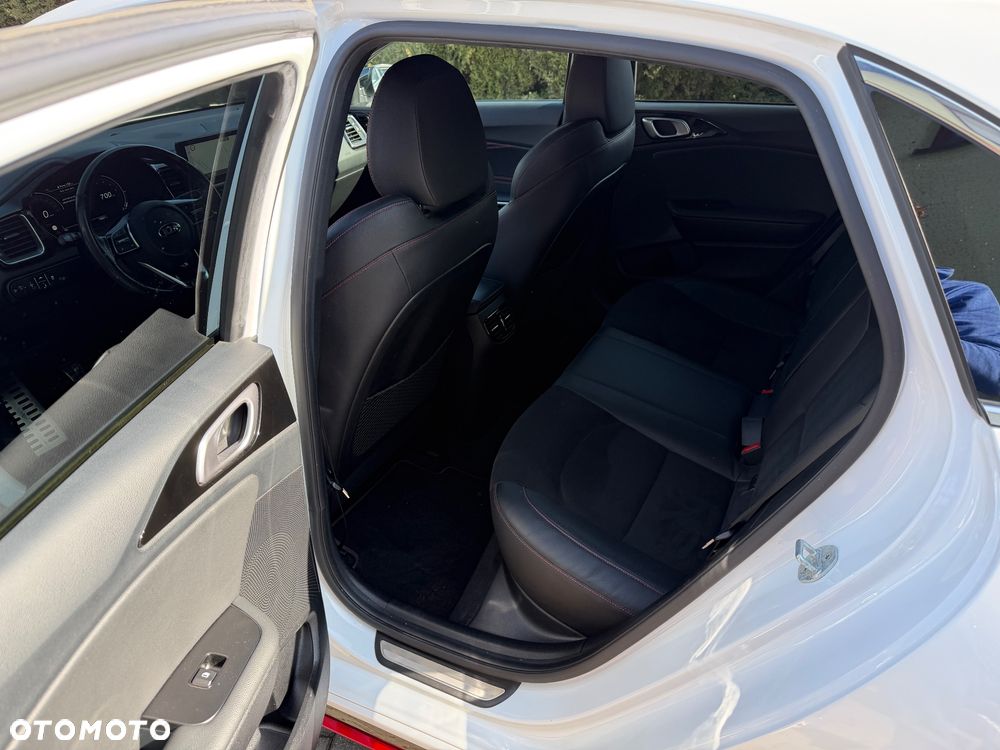 Kia Ceed 1.6 T-GDI GT-Challenge - 26