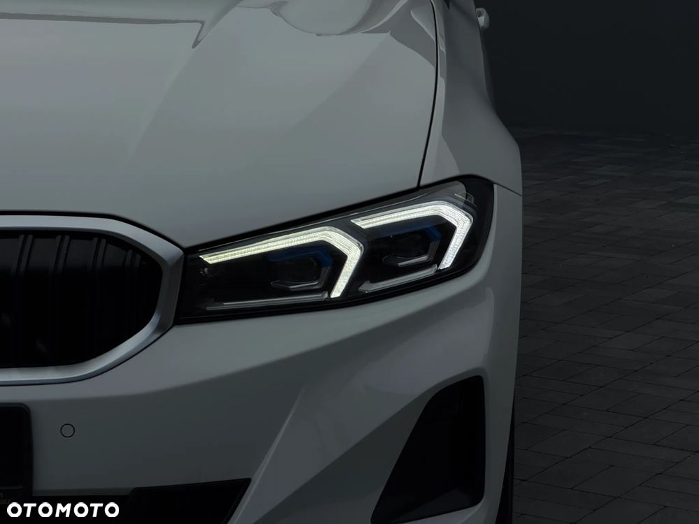 BMW Seria 3 318i M Sport - 8