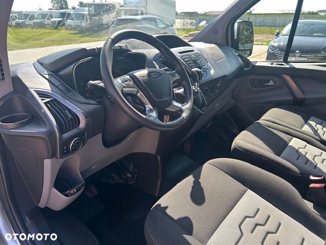 Ford Transit Custom - 8