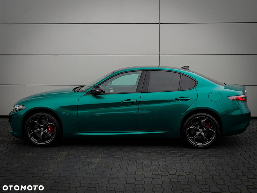 Alfa Romeo Giulia 2.0 Turbo Tributo Italiano Q4 - 4