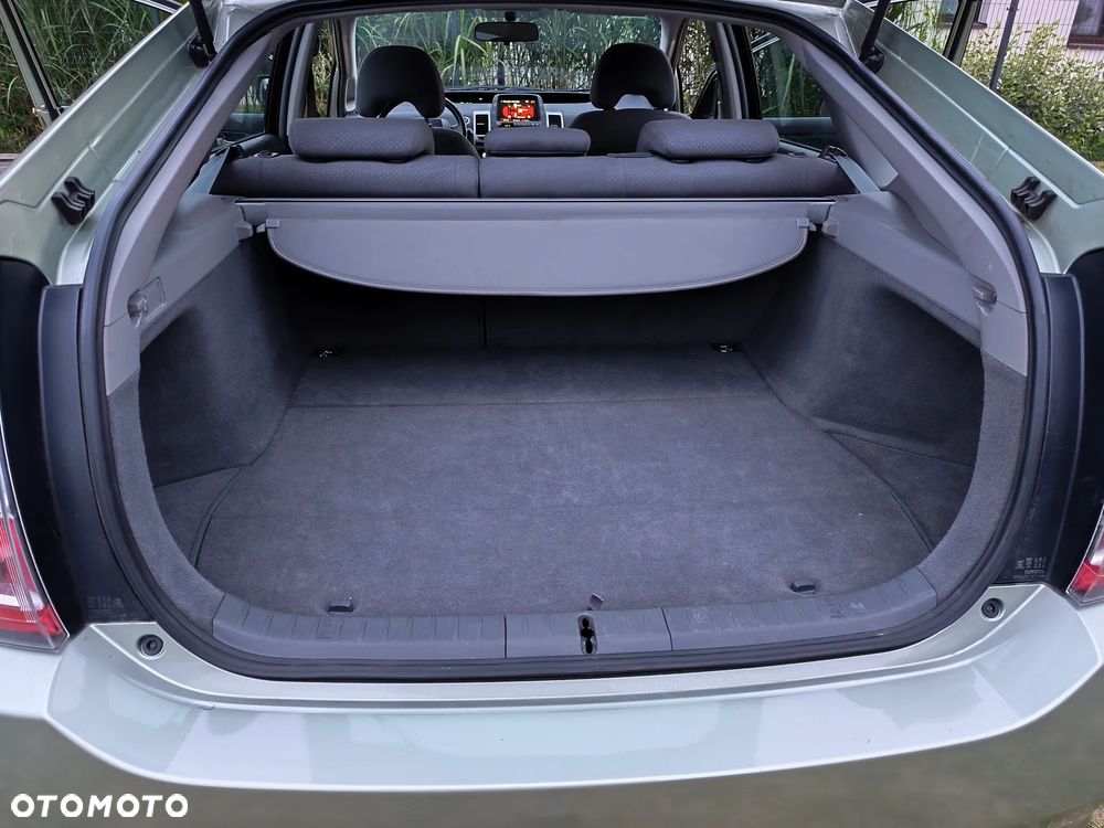 Toyota Prius 1.5 VVT-i Sol - 9