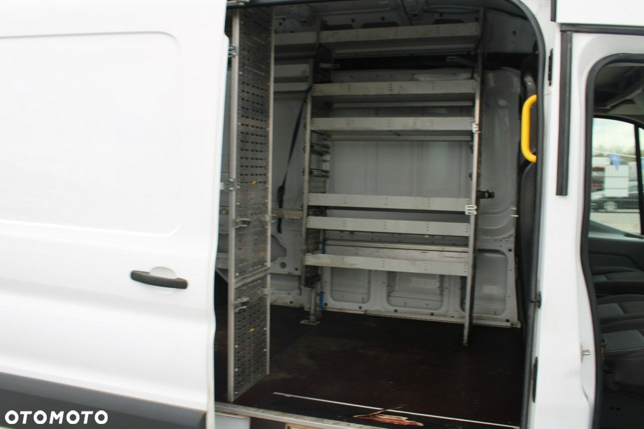 Ford Transit - 27