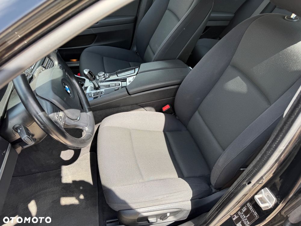 BMW Seria 5 - 21