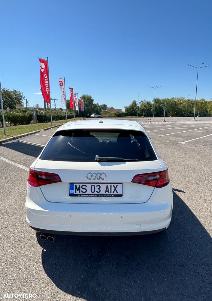 Audi A3 Sportback 2.0 TDI Ambiente - 5