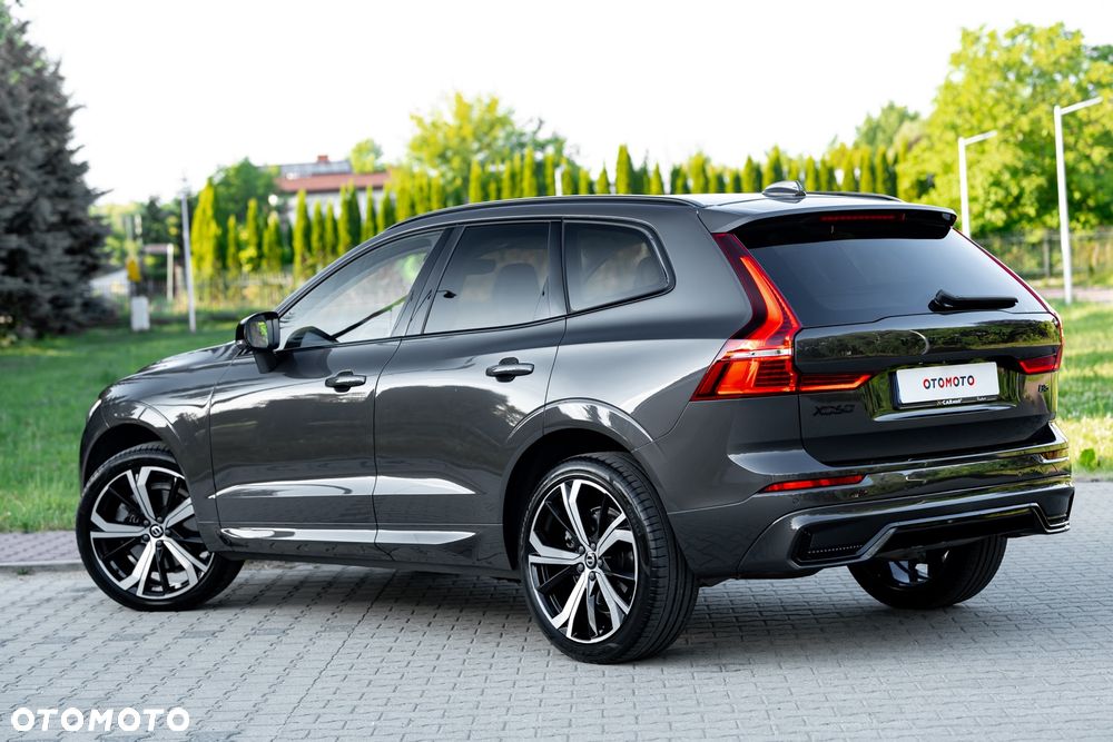 Volvo XC 60 D5 AWD R-Design - 11